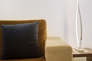 Interior - Holiday Home 'Funchal' with Sea View, Balcony & Wi-Fi (Funchal)
