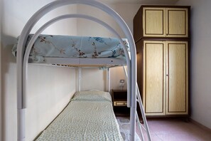 2 chambres, Wi-Fi gratuit, draps fournis