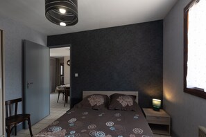 2 Schlafzimmer, Bügeleisen/Bügelbrett, Bettwäsche, Rollstuhlgeeignet