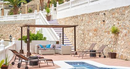 Villa 'Soraida' with Mountain and Sea Views, Wi-Fi