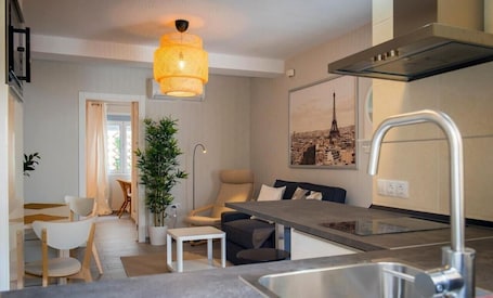 Interior. Apartment "Dolmen De Menga" with Wi-Fi & Air Conditioning