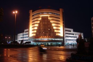Unclassified image, 2 of 35, button - Liaoyuan Business Hotel (Chenggu)