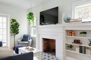 Interior - SoHo Escape by Brightwild | Gorgeous Apt in SoHo (Tampa)