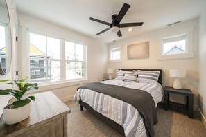 5 bedrooms, iron/ironing board, free WiFi, bed sheets