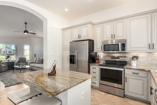 Fridge, microwave, oven, stovetop - Modern Family Retreat - Pool|Spa|Firepit|Putt Grn (Scottsdale)