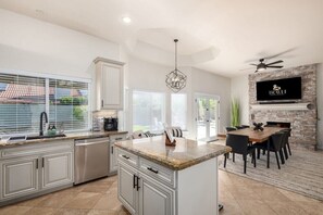 Fridge, microwave, oven, stovetop - Modern Family Retreat - Pool|Spa|Firepit|Putt Grn (Scottsdale)