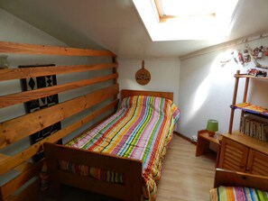 2 camere, ferro/asse da stiro