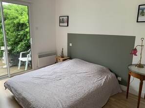 3 bedrooms, WiFi, bed sheets