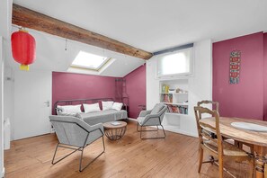 Interior - Spacious and bright in the historic center (Toulouse)