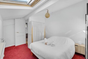 1 chambre, fer et planche à repasser, Wi-Fi, draps fournis