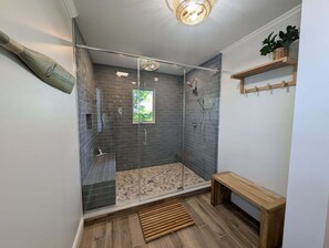 Bathtub - Oceanside 8 Bedroom in Bethany - walk to the beach! (Bethany Beach)