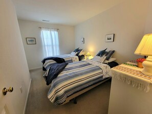 4 makuuhuonetta, internet