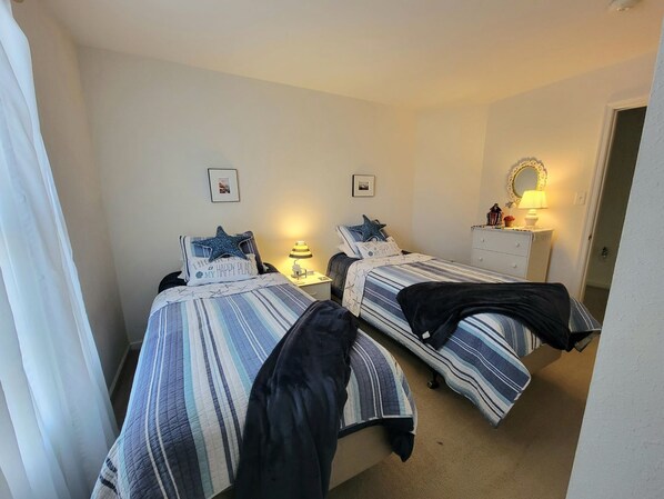 4 makuuhuonetta, internet