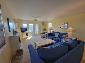 Fireplace, DVD player