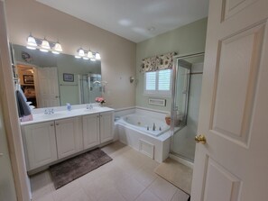 Bathtub, jetted tub
