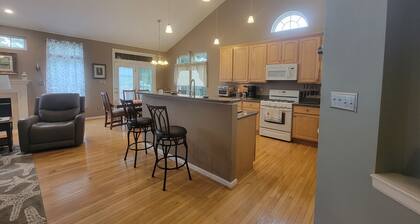 38229 Bridgehampton Lane, Pet Friendly