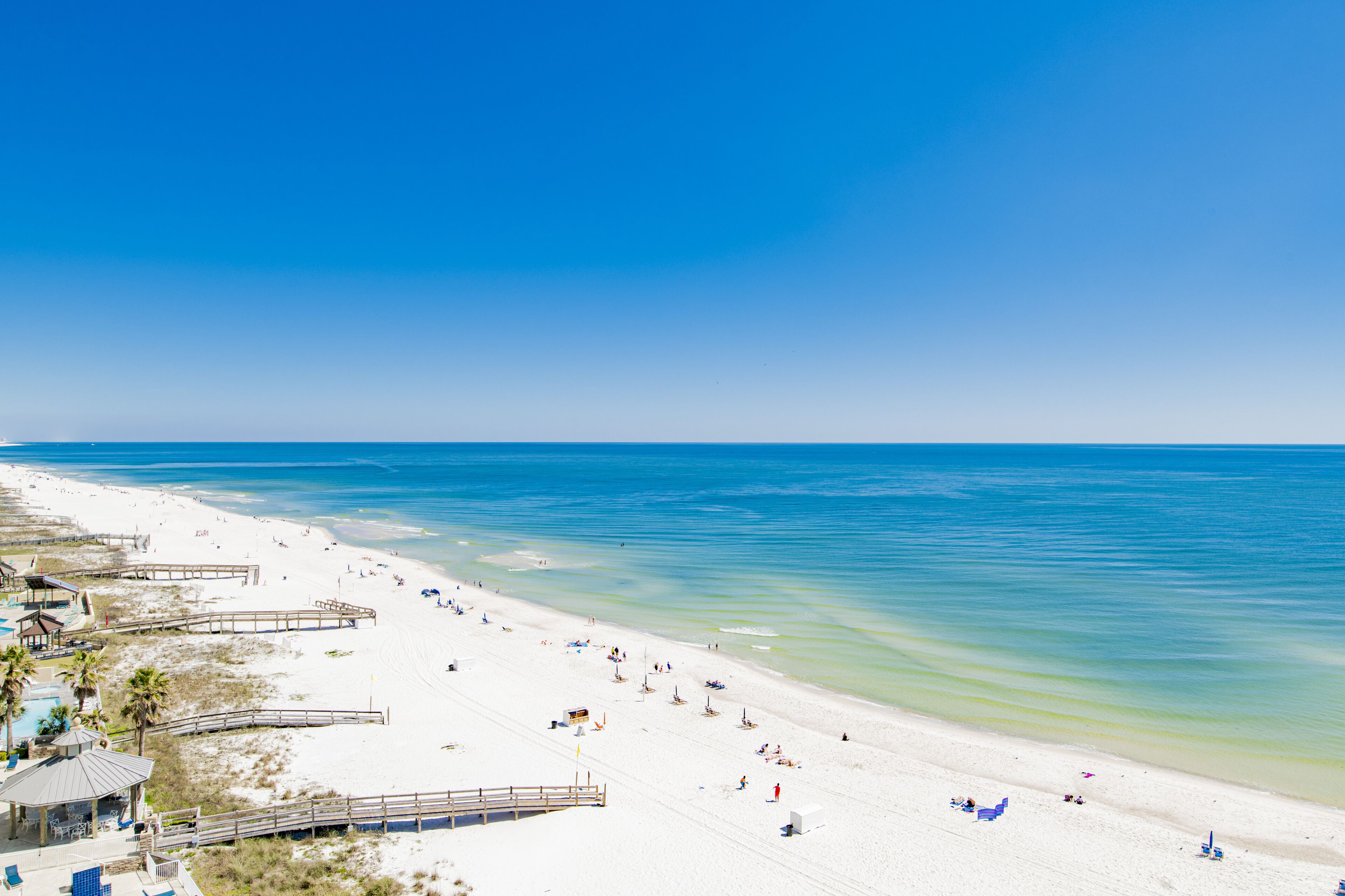 Am Strand, Liegestühle, Strandtücher