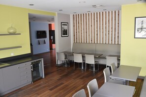 تناول الطعام