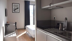 Unclassified image, 5 of 36, button - Lyon City Retreat near Sâone River (Lyon)