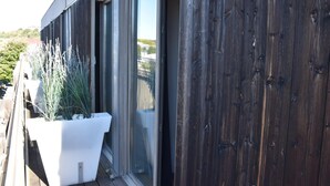 Unclassified image, 3 of 36, button - Lyon City Retreat near Sâone River (Lyon)