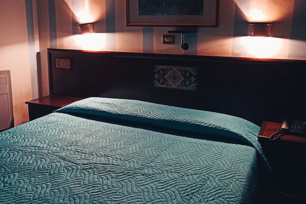 Minibar, desk, free WiFi, bed sheets
