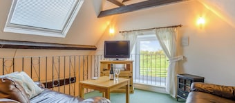Apple Cottage-UK37361