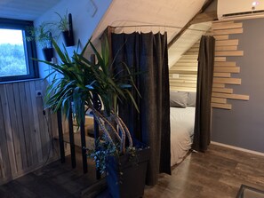 Panoramic Studio, Multiple Beds, Garden View | Blackout drapes, travel crib, free WiFi, bed sheets