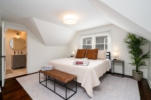 3 bedrooms, free WiFi, bed sheets