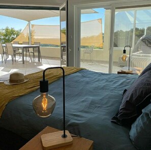 5 bedrooms, desk, iron/ironing board, WiFi - Casa Tin Tin with swimming pool 10 minutes from Fuseta beach (Moncarapacho)