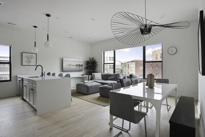 The Exclusive- 7 Bed, 6 Bath Retreat