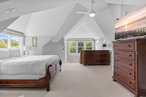 4 bedrooms, free WiFi, bed sheets