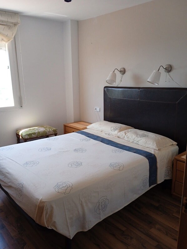 4 chambres, Wi-Fi, literie fournie