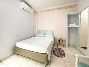 3 bedrooms, WiFi, bed sheets