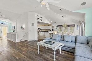 TV, fireplace, ping pong