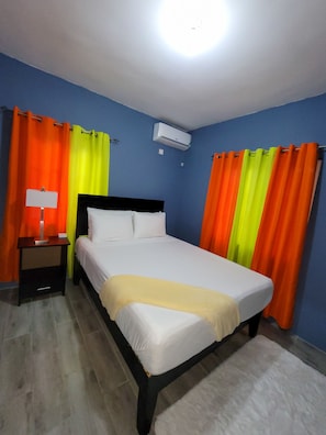 3 habitaciones, tabla de planchar con plancha y wifi gratis