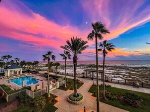 Indoor pool - Modern Beach Home w/ access to Pool+Hottub+Gym+Activities (Baldwin County)