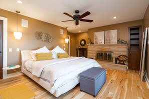 House, Multiple Beds, Patio, Partial Sea View | 3 bedrooms, free WiFi, bed sheets - The Lakeview (Red Wing)