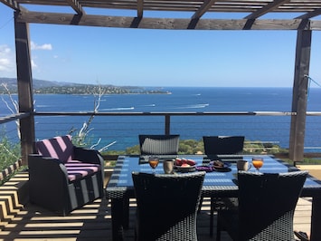 Terrasse privative avec vue mer à 180 degrés