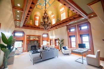 Van Dusen Mansion - George W. Executive Suite