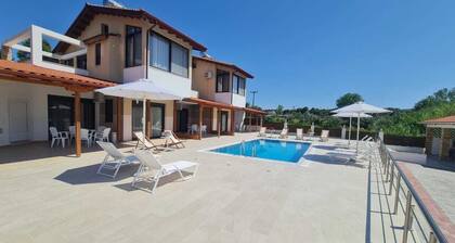 Allegro is a complex of 3 detached villas