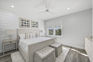 7 bedrooms, iron/ironing board, free WiFi, bed sheets - La Joya Azul, 7 Bedrooms, Heated Pool, Hot Tub, 6 Seat Golf Cart, & Bikes!!! (Inlet Beach)