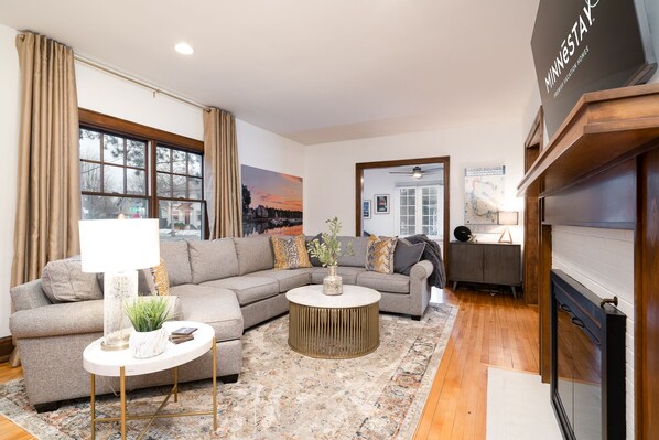 ทีวี 40 นิ้ว พร้อมช่องดิจิตอล