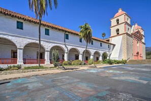 Exterior - Santa Barbara Studio Near Downtown & Beaches (Santa Barbara)
