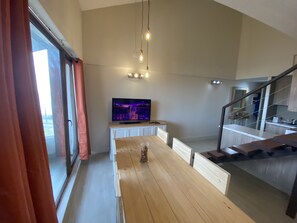 Interior - Sunny, warm and Great Apartment next to the Lake. (Puerto Varas)