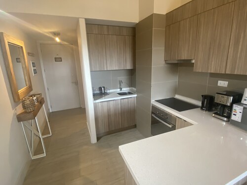 Sunny, warm and Great Apartment next to the Lake.