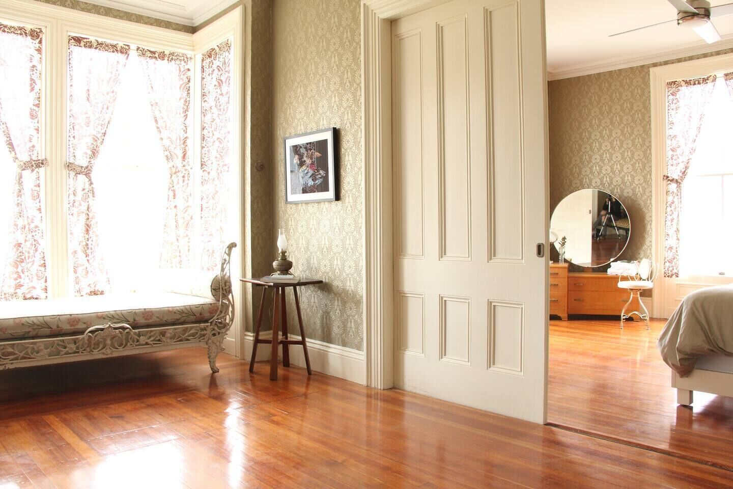 Phòng Deluxe | Trang trí khác biệt, bàn ủi/dụng cụ ủi quần áo 