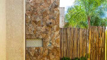 Suite estudio Confort | Terraza o patio