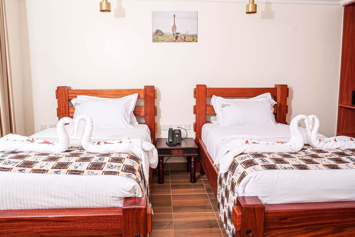 Standard Double or Twin Room | In-room safe, individually furnished, desk, laptop workspace