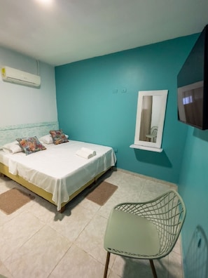 1 bedroom, internet, bed sheets