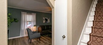 Updated 3BR home. Sleeps 6